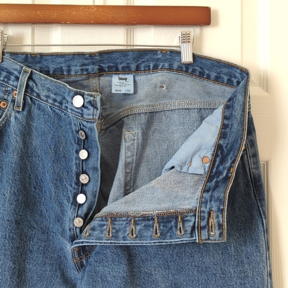 Levi's Y2K Vintage 501 Medium Wash Relaxed Straight Leg Button Fly Jeans 40 x 32 - Picture 7 of 15